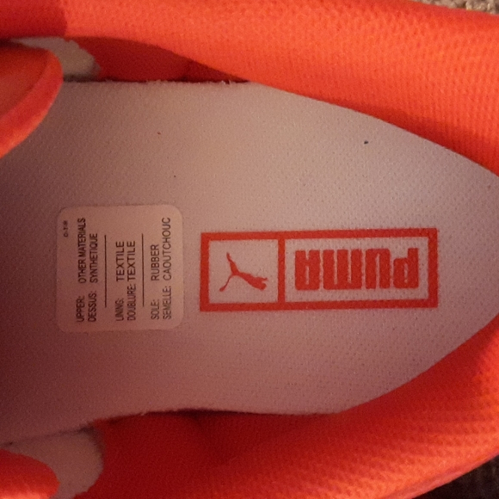 Puma Roma in High Risk Red with White. - Picture 6 of 10